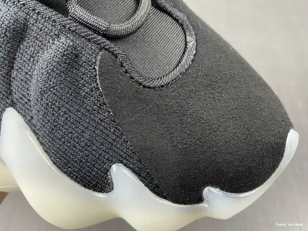 hype 400 H68031 YEEZY ADIDAS 0513